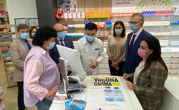 Inician un programa piloto para incentivar la vacunación de Covid y gripe en los mayores de 60 años de la Región de Murcia