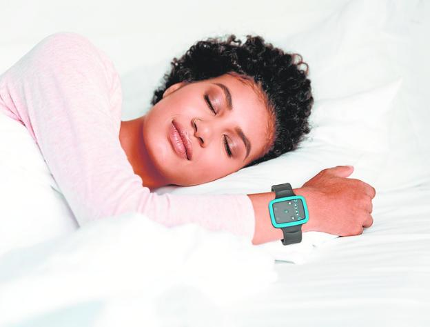 Kronohealth soluciona los problemas de sueño con una pulsera inteligente y desde casa