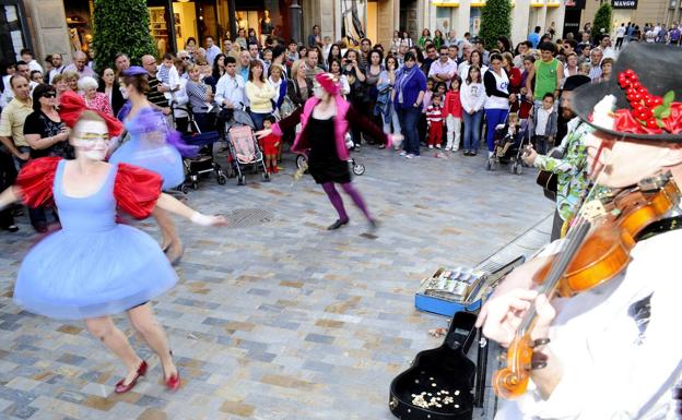 Una treintena de actividades llegarán a niños de ocho barrios y diputaciones de Cartagena