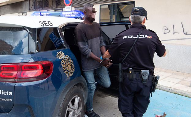 Rechazan que el joven que apuñaló a un vecino de Molina quede libre