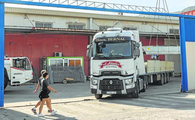 Olivo reforma ya el antiguo Eroski de Cartagena y atrae a Mercadona