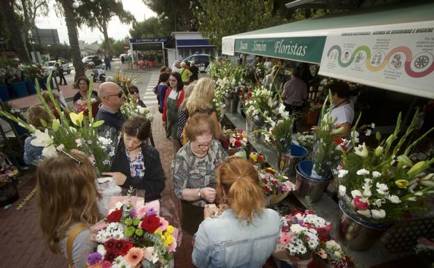 Más puntos de venta de flores pero también más caros
