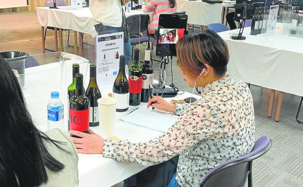 Nueve bodegas de la Región se citan en Singapur con 30 distribuidores asiáticos