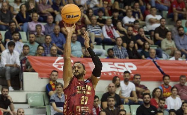 El UCAM saca músculo en el Palacio de los Deportes y tumba al Joventut