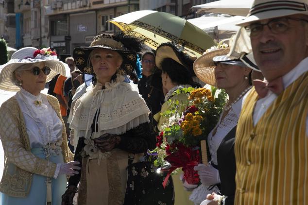 Recreación de una visita de Alfonso XIII