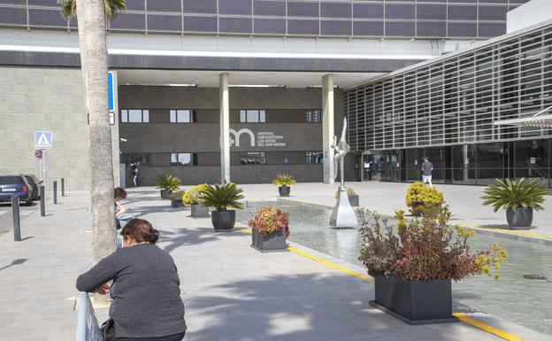 Pilar de la Horadada pide recibir atención médica en Los Arcos