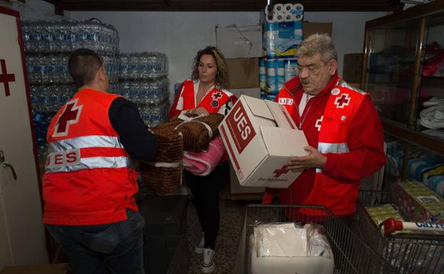El centro logístico de Cruz Roja de Cartagena puede asistir a dos mil personas