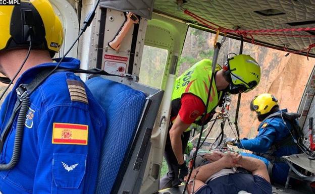 Herido un senderista al caer desde una altura de 50 metros en Cieza