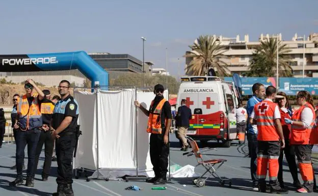 The finish area, with the deceased covered by a sheet after the fatal incident.