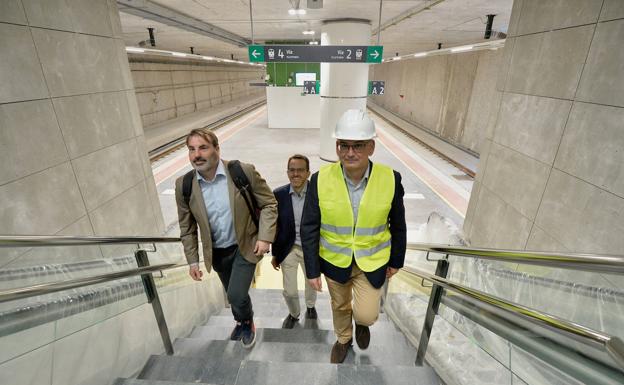 El Gobierno insta a los empresarios de la Región de Murcia a estar listos para transportar mercancías por tren