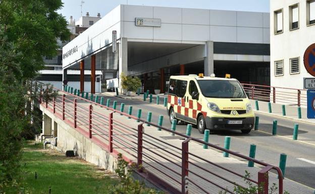 The emergency room entrance of the Morales Meseguer Hospital, in a file image.