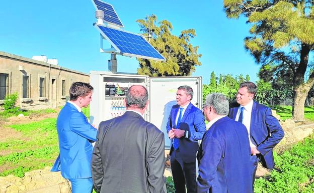 Luengo ofrece tecnología de riego a Malta