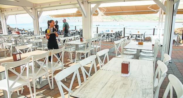 El Cubano: A los pies de la bahía