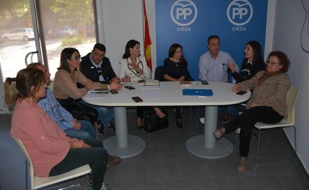 El PP llevará a la Asamblea la huelga de carteros de Cieza