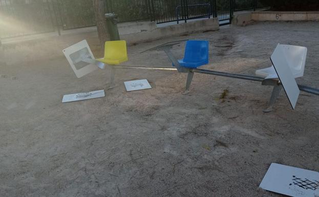 Atacan por segunda vez el aula al aire libre del colegio de Barqueros, en Murcia