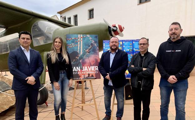 Las fiestas patronales de San Javier alzan el vuelo