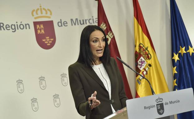 La portavoz del Gobierno, sobre la investigación a Vélez: «Son ya demasiadas dudas y sospechas»