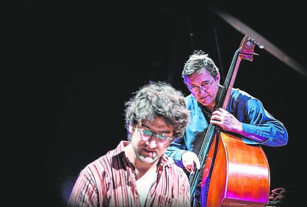 Jazz de acento brasileño con Sanz y Colina