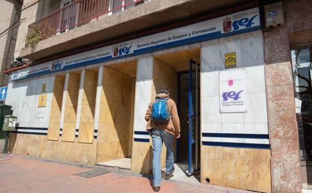 El recordatorio del SEPE a las personas que cobran el subsidio para mayores de 52 años