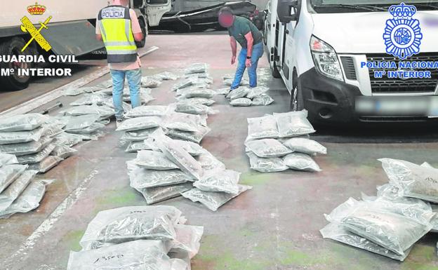 Así exportaba marihuana a Europa una banda de la Región de Murcia: «No quiero ir subido en la 'bomba'»