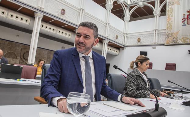 Agricultura potencia el consorcio de bomberos con 57 nuevas plazas y un seguro de montes