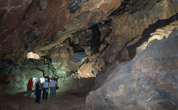 Paleontólogos de Atapuerca quieren investigar la actividad humana en la Cueva Victoria de Cartagena