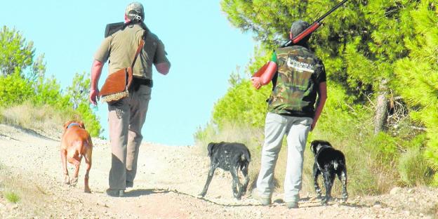 Los cazadores rechazan la fórmula para desbloquear la ley de bienestar animal