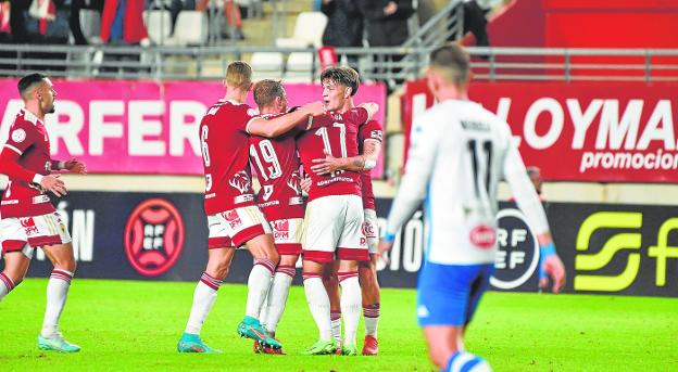 El Real Murcia quiere hacer del estadio Enrique Roca un fortín