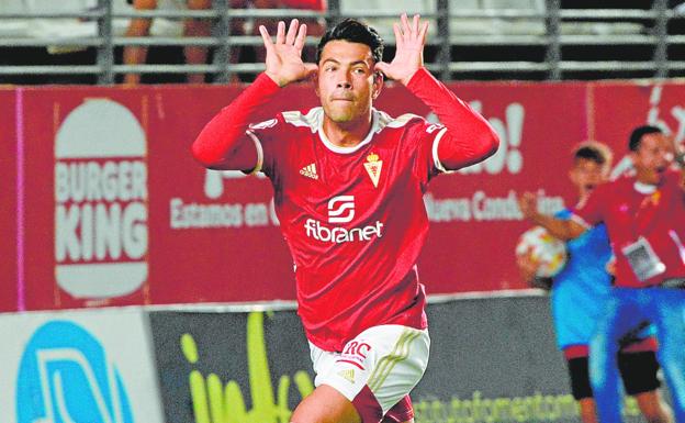 El Real Murcia persigue la estabilidad