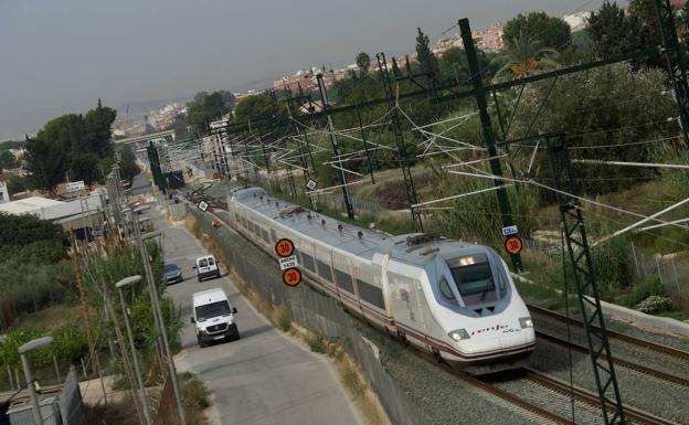 ¿A qué esperan para anunciar el AVE?