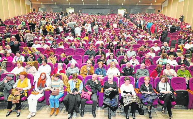 Lleno en el estreno del auditorio Margarita Lozano de Lorca