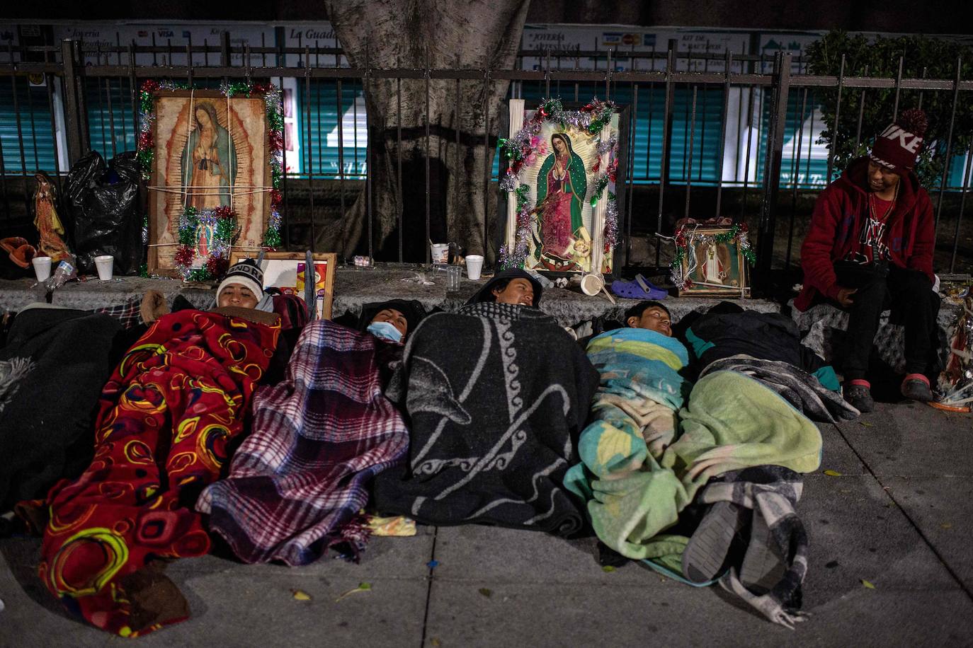 Rendidos a la Virgen de Guadalupe