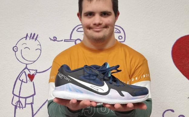 Consigue las deportivas del US Open de Carlos Alcaraz en la Subasta Solidaria online de Assido