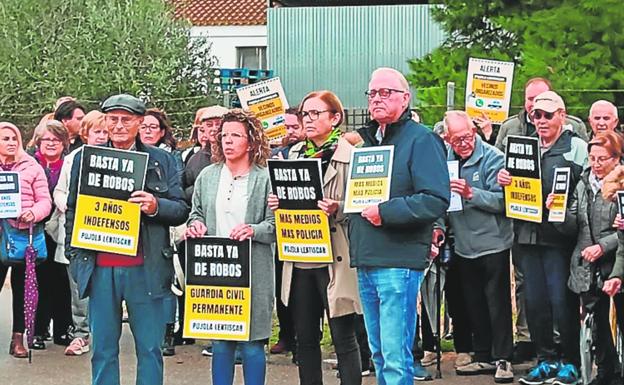 El malestar por los robos desata la primera movilización ciudadana en Yecla