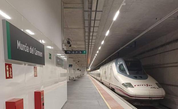 Renfe vende más de 10.000 billetes para el AVE Murcia-Madrid durante las primeras 20 horas