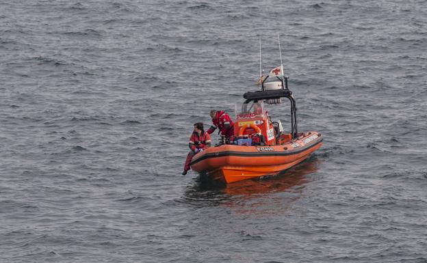 Aparece un nuevo cadáver en Cabo de Palos que podría ser de la patera que naufragó en la costa de la Región de Murcia