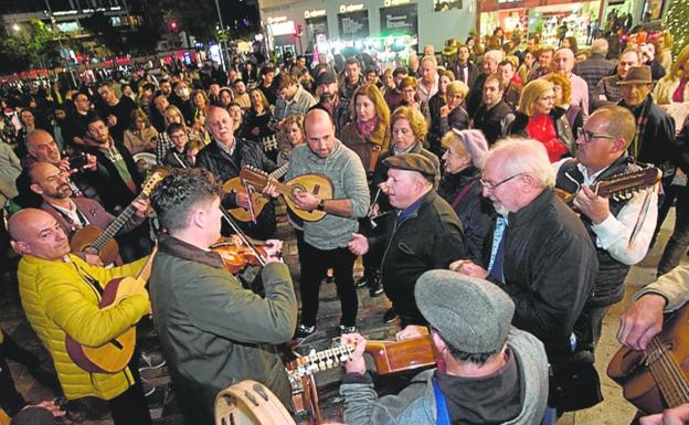 Las carreras de aguilandos toman el centro de Murcia