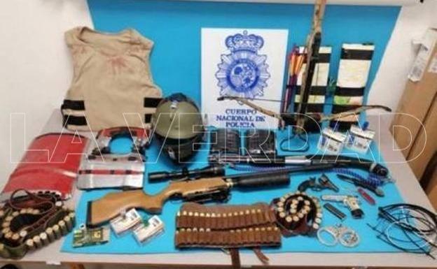 El atrincherado de Murcia contaba con un arsenal de armas de fuego y munición