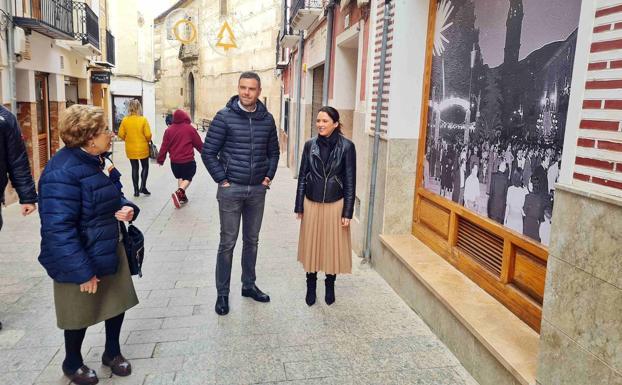 La exposición «La Caravaca del ayer» muestra en locales de la calle Mayor fotografías del Archivo Municipal