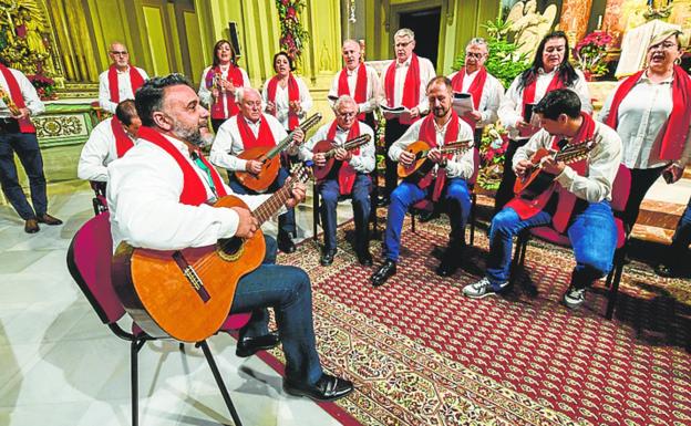 Los villancicos más huertanos se despiden de las calles del centro de Murcia