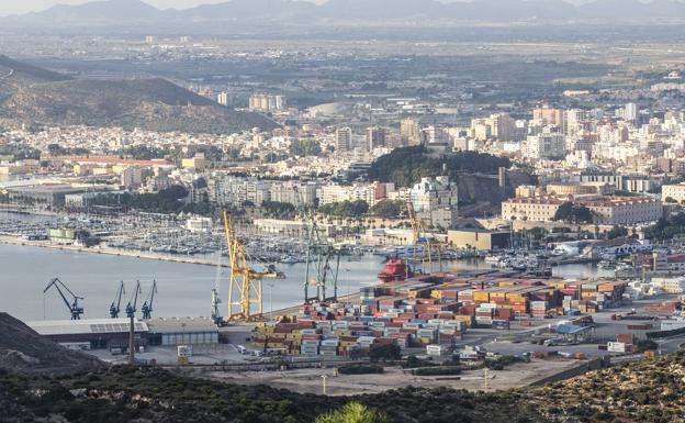 Dieciséis empresas del Puerto de Cartagena reciben su certificación como verdes y sostenibles