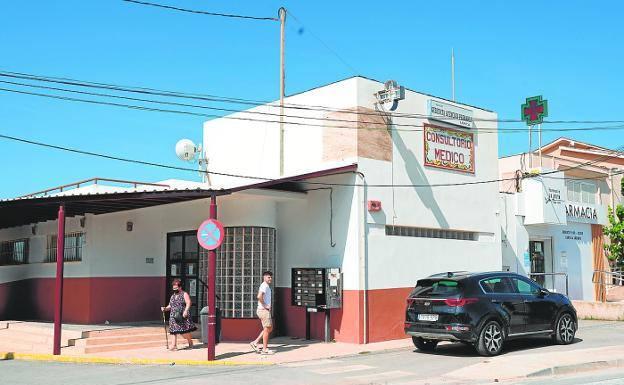 La ampliación del consultorio de la pedanía lorquina de La Hoya garantizará el servicio de Pediatría