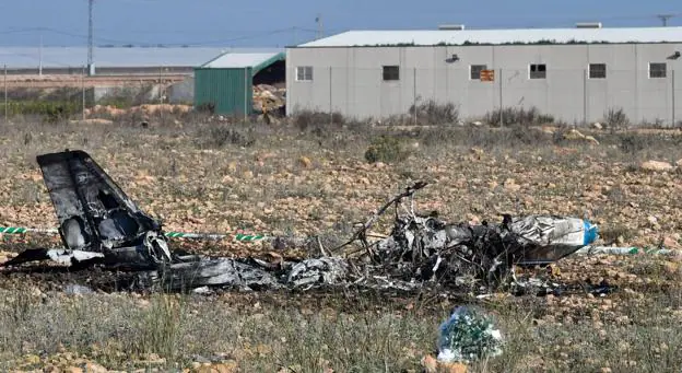 Investigan si la rotura de un cable en la avioneta pudo causar la tragedia aérea en San Javier