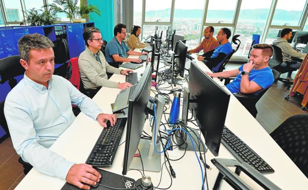 Aumentan en más de un 70% las empresas murcianas con inteligencia artificial