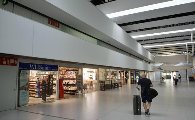El aeropuerto de la Región de Murcia recupera en 2022 el 77% del tráfico previo a la pandemia