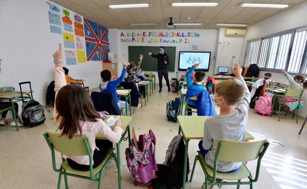 Un centenar de colegios de la Región de Murcia acogerán a 2.000 niños de 2 años en Infantil el próximo curso