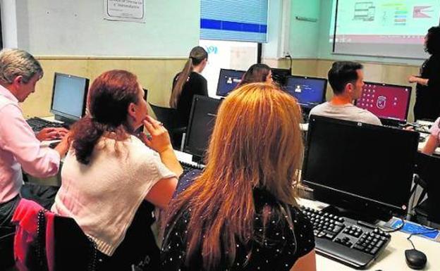 El SEF programa 353 cursos gratuitos en la Región de Murcia para empezar el año