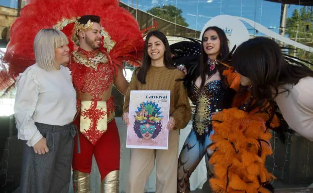 El Carnaval de Cabezo de Torres calienta motores con la presentación del cartel, obra de una joven de la pedanía, María Palazón