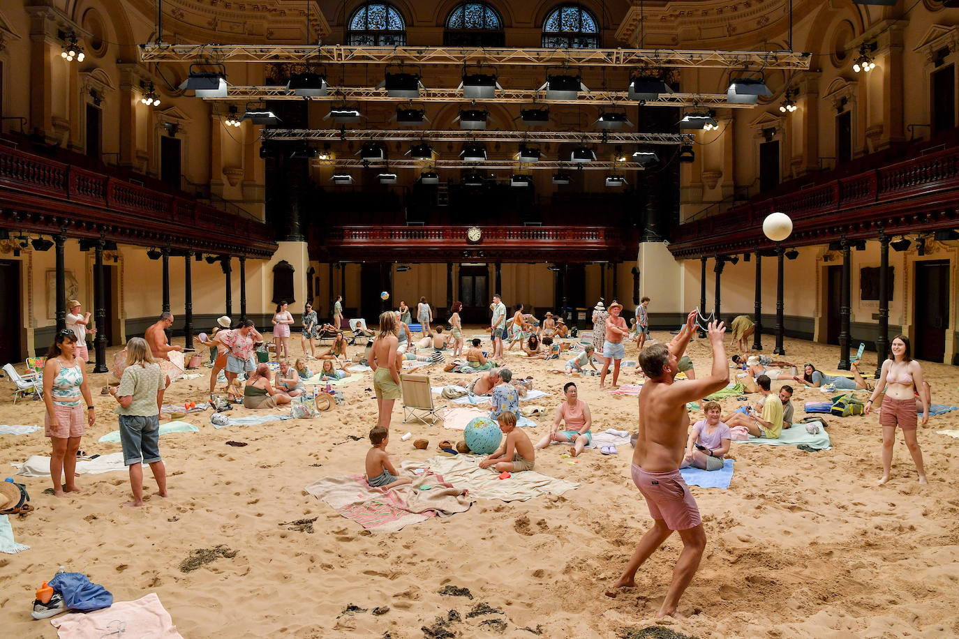 Un día de playa en la ópera