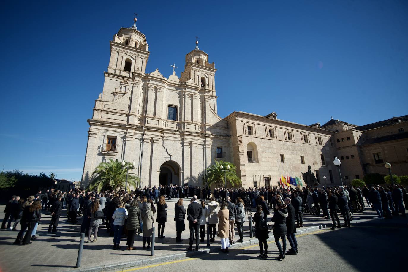 El último adiós a José Luis Mendoza, en imágenes